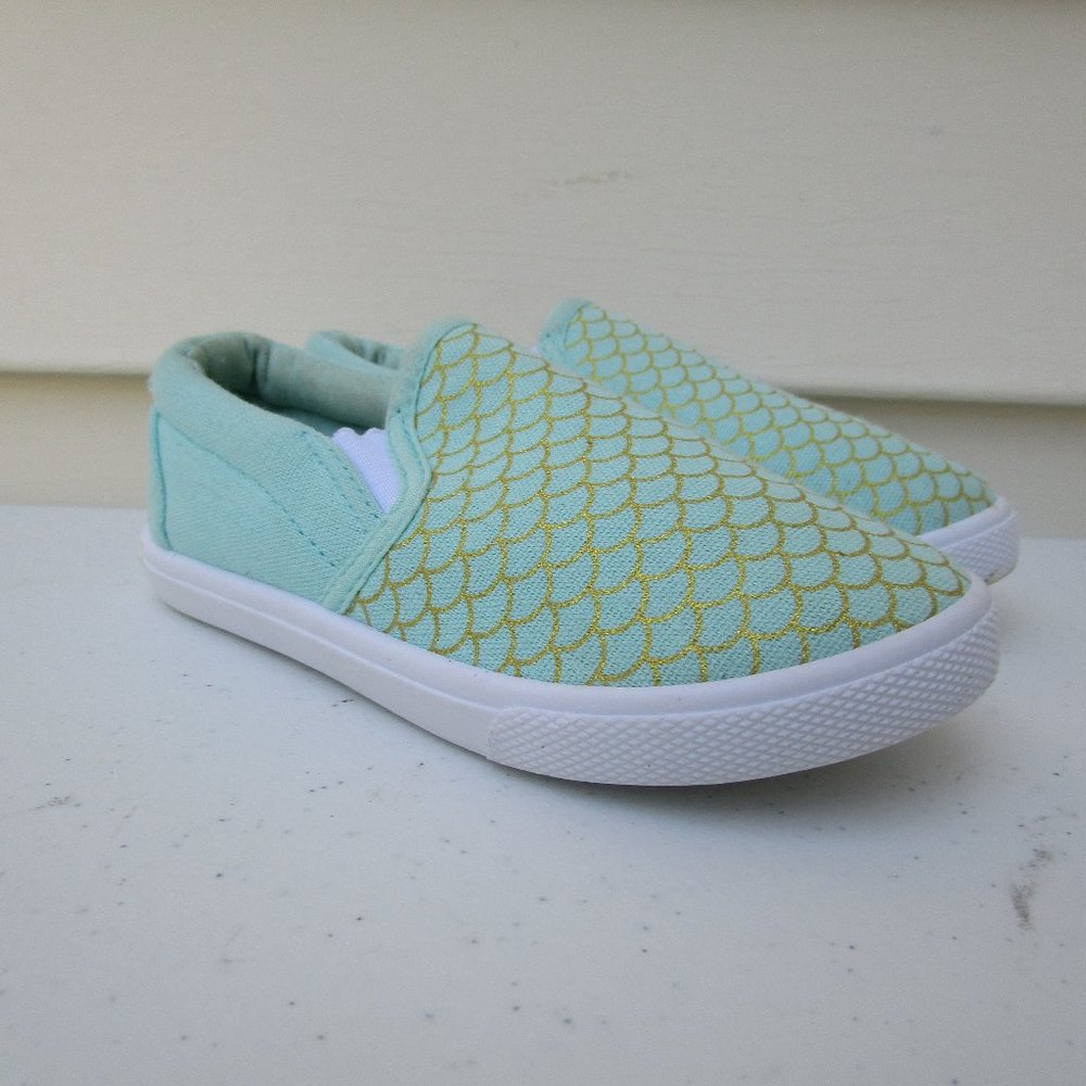 Okilol Toddler Shoes Slip On Canvas Sneakers, Size 9